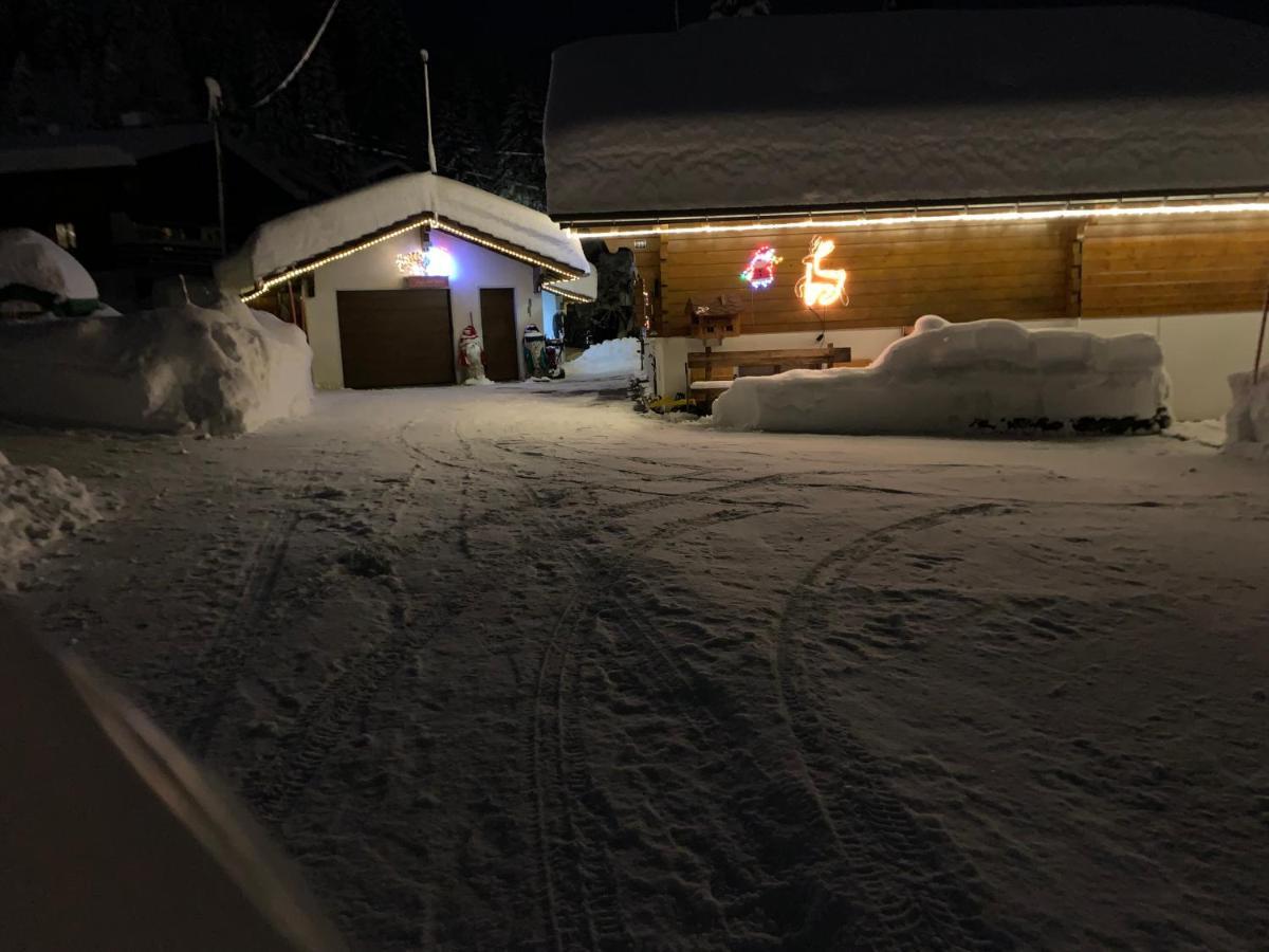 Chalet Le Slalom Arveyes Buitenkant foto